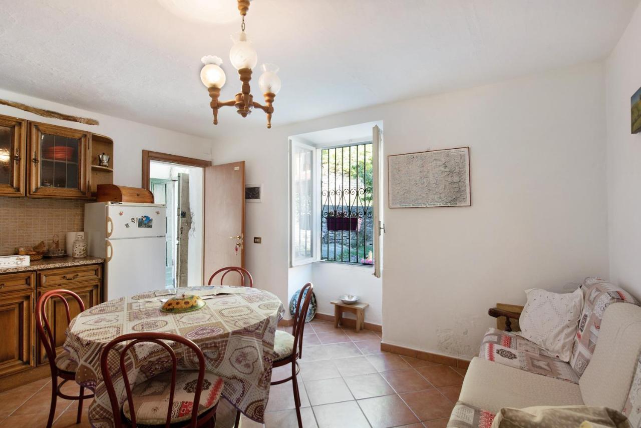 Orizzonte Calmo Apartment Borghetto Di Borbera Exterior photo